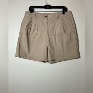 brooks brothers Women’s khaki shorts Sz 14 7” Inseam Pleated Front‎ Old Money